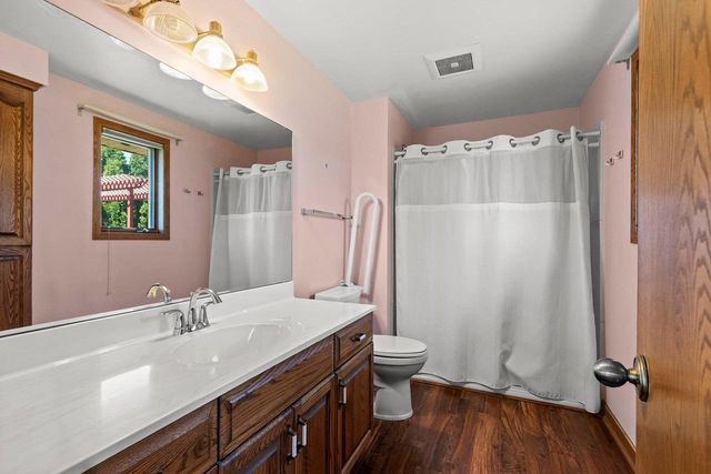 213 BROADVIEW DRIVE, Green Bay, WI 54301