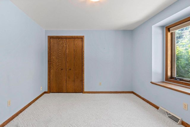 213 BROADVIEW DRIVE, Green Bay, WI 54301