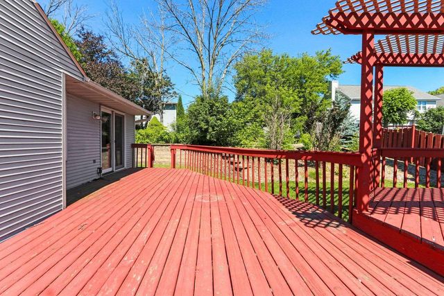 213 BROADVIEW DRIVE, Green Bay, WI 54301
