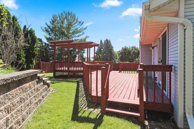 213 BROADVIEW DRIVE, Green Bay, WI 54301