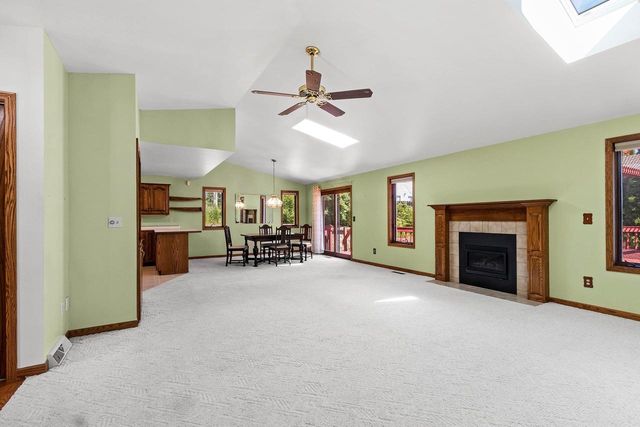 213 BROADVIEW DRIVE, Green Bay, WI 54301