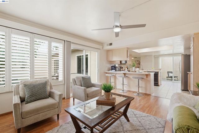 36719 Port Tidewood St, Newark, CA 94560