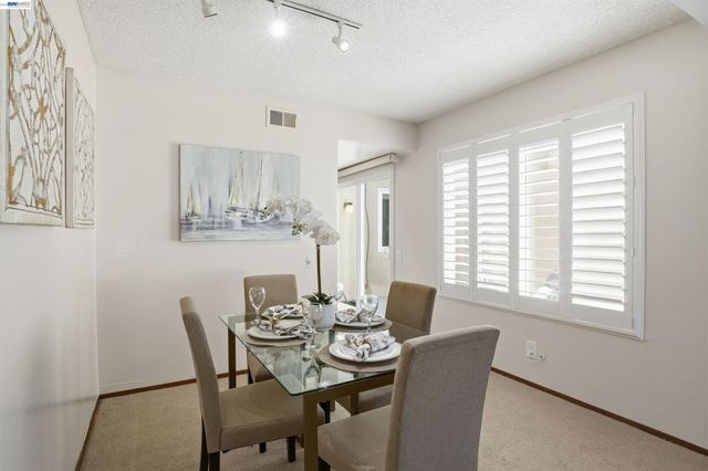 36719 Port Tidewood St, Newark, CA 94560