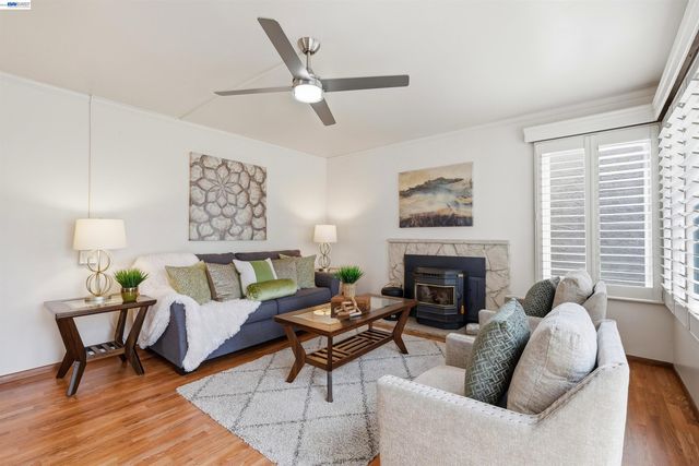 36719 Port Tidewood St, Newark, CA 94560
