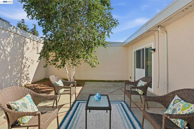 36719 Port Tidewood St, Newark, CA 94560