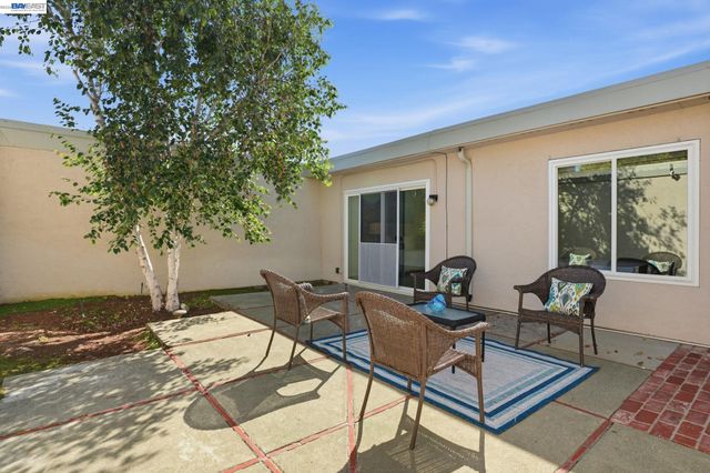 36719 Port Tidewood St, Newark, CA 94560