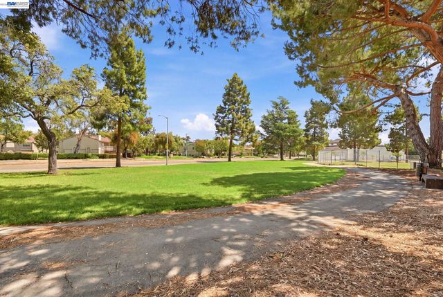 36719 Port Tidewood St, Newark, CA 94560