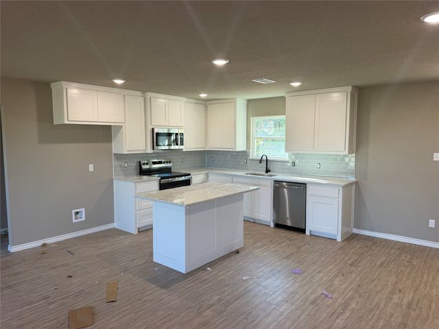 168 Altom Road, Springtown, TX 76082