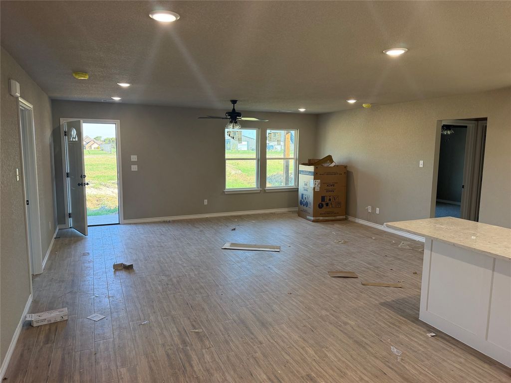 168 Altom Road, Springtown, TX 76082 — photo 4