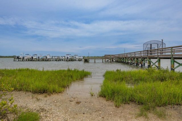 102 Spoonbill Point Ct, St Augustine, FL 32080