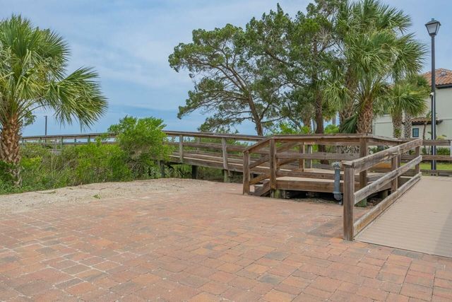 102 Spoonbill Point Ct, St Augustine, FL 32080
