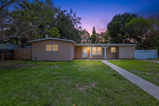 333 SW Lucero Drive, Port St. Lucie, Port St Lucie, FL 34983