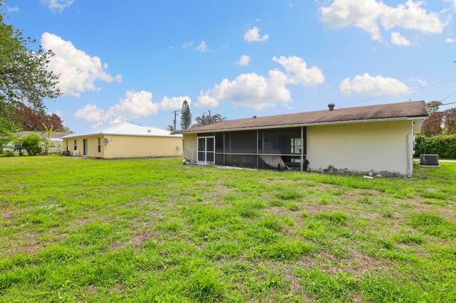 333 SW Lucero Drive, Port St. Lucie, Port St Lucie, FL 34983