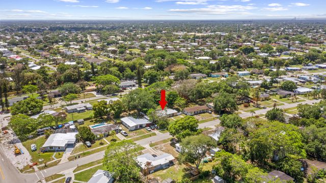 333 SW Lucero Drive, Port St. Lucie, Port St Lucie, FL 34983