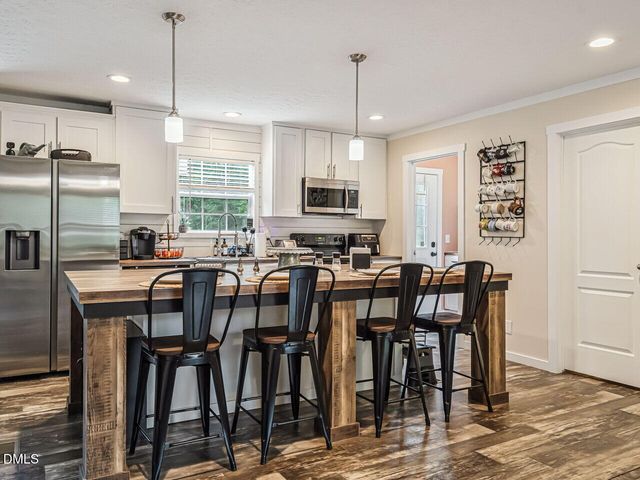 979 Natchez Trace Trace, Fuquay Varina, NC 27526