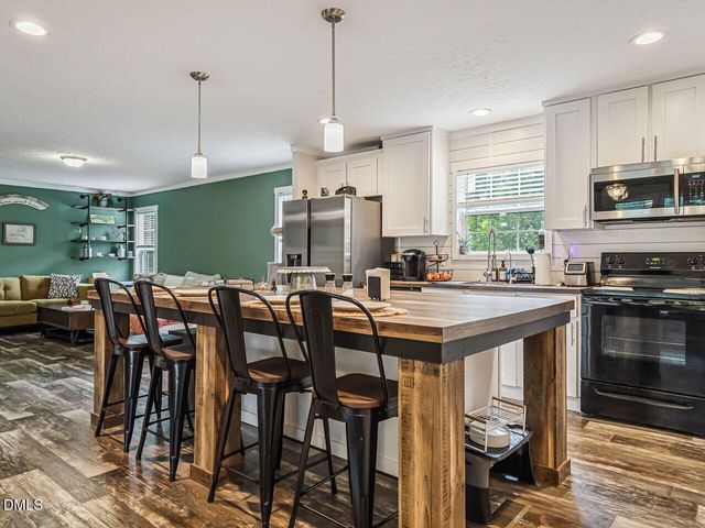 979 Natchez Trace Trace, Fuquay Varina, NC 27526