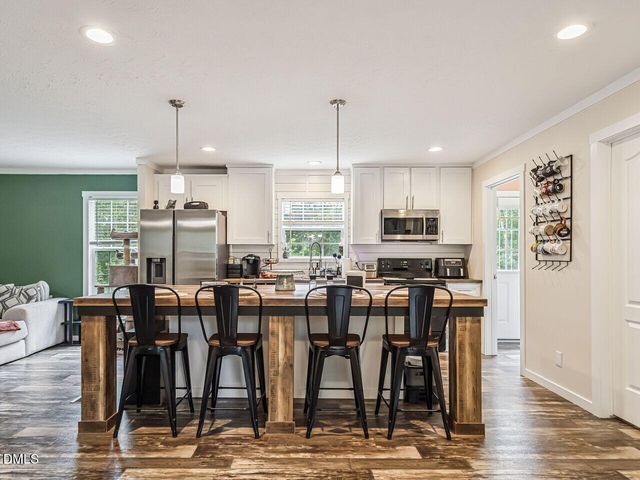 979 Natchez Trace Trace, Fuquay Varina, NC 27526
