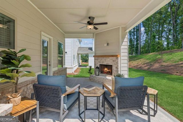 5552 Keswick Drive 45, Flowery Branch, GA 30542