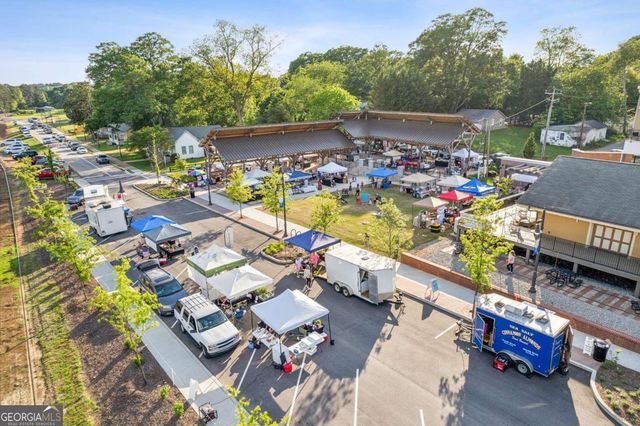 5552 Keswick Drive 45, Flowery Branch, GA 30542