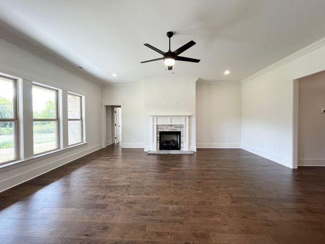 8802 Turnbull Dr, Pleasant View, TN 37146