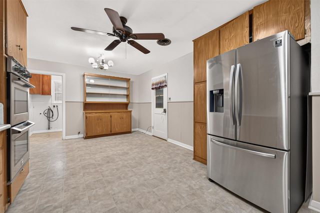 1008 Bernard Avenue, Rosenberg, TX 77471