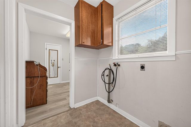 1008 Bernard Avenue, Rosenberg, TX 77471
