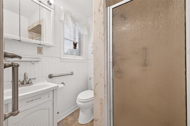 1008 Bernard Avenue, Rosenberg, TX 77471