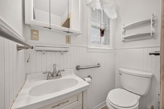 1008 Bernard Avenue, Rosenberg, TX 77471