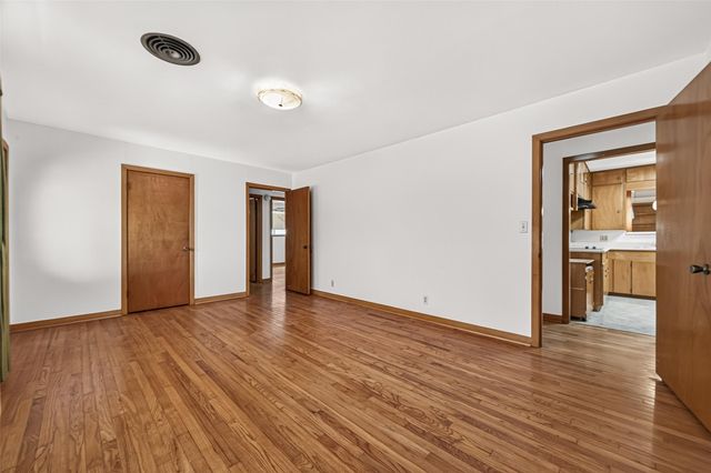 1008 Bernard Avenue, Rosenberg, TX 77471