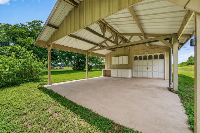 1008 Bernard Avenue, Rosenberg, TX 77471