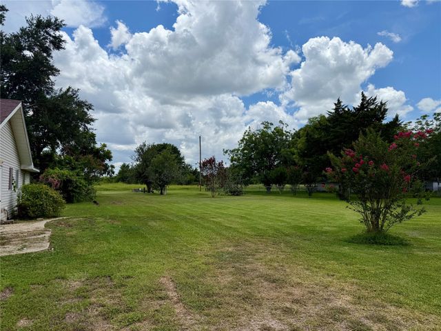 1008 Bernard Avenue, Rosenberg, TX 77471