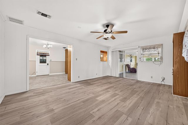 1008 Bernard Avenue, Rosenberg, TX 77471