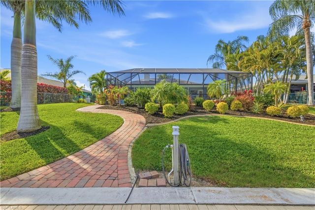 4145 SW 5th PL, Cape Coral, FL 33914