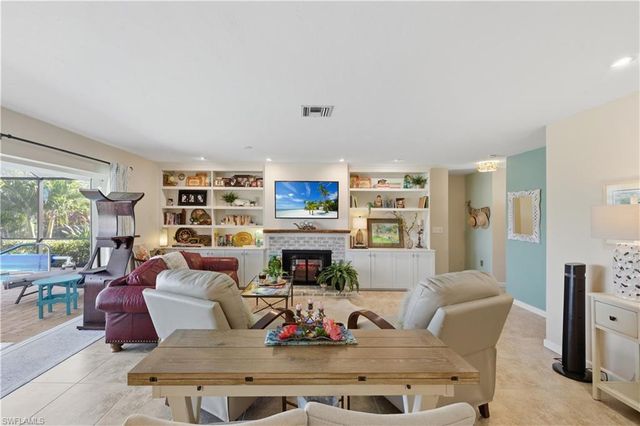 4145 SW 5th PL, Cape Coral, FL 33914