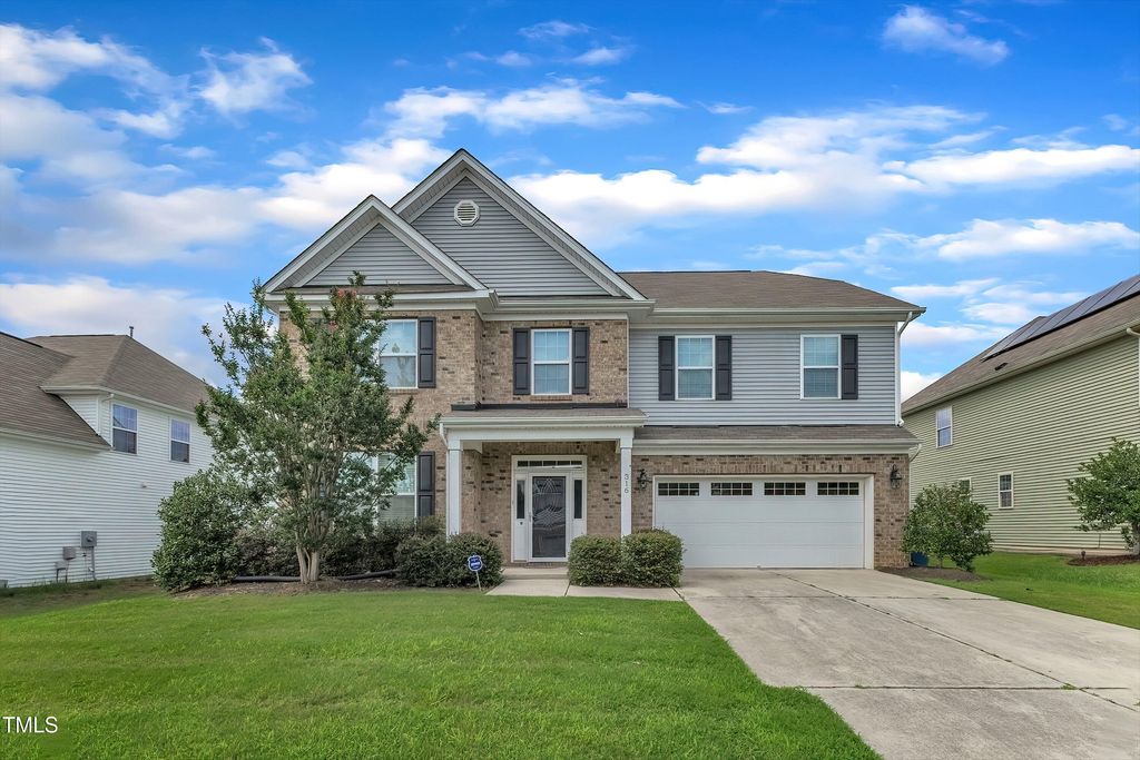 316 Vintage Holly Drive, Durham, NC 27703