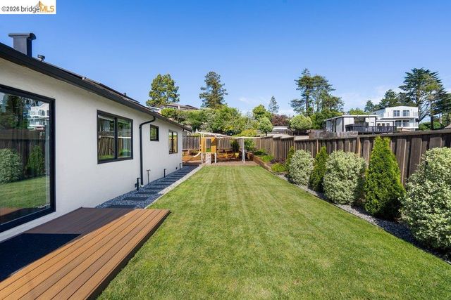 8618 Edgehill Court, El Cerrito, CA 94530