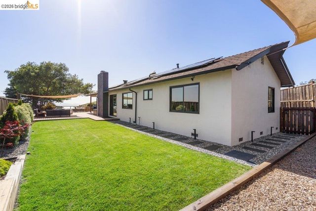 8618 Edgehill Court, El Cerrito, CA 94530