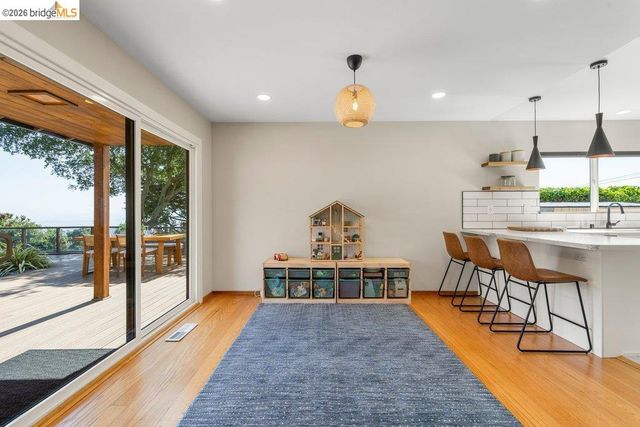 8618 Edgehill Court, El Cerrito, CA 94530