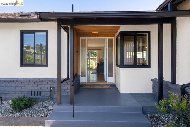 8618 Edgehill Court, El Cerrito, CA 94530