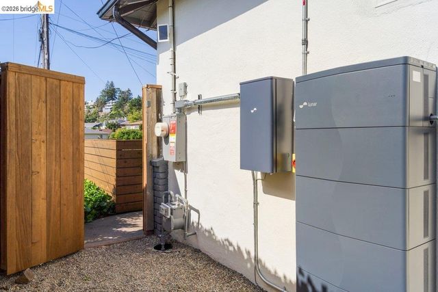 8618 Edgehill Court, El Cerrito, CA 94530