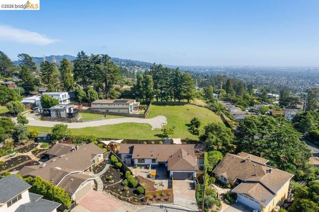 8618 Edgehill Court, El Cerrito, CA 94530