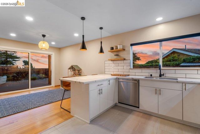 8618 Edgehill Court, El Cerrito, CA 94530