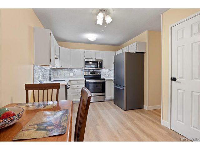 3022 S Wheeling Way 207-311, Aurora, CO 80014