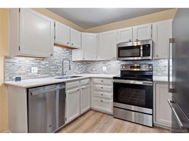 3022 S Wheeling Way 207-311, Aurora, CO 80014