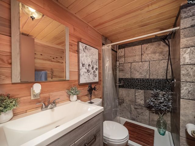 1012 Peach Festival Road, Gilbert, SC 29054