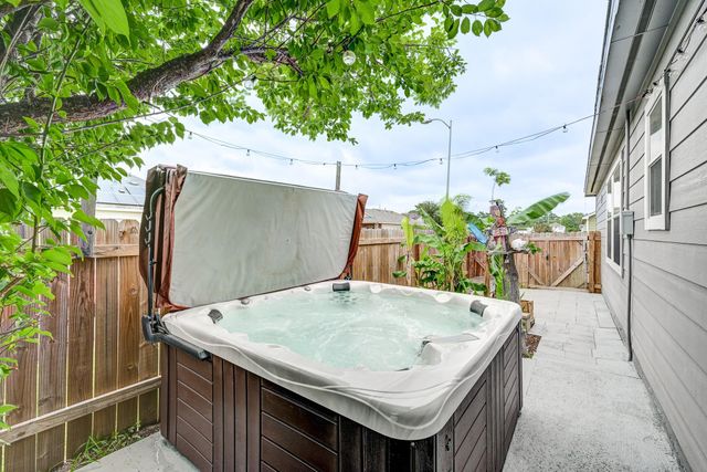 4039 Mossy Spring Lane, Spring, TX 77388