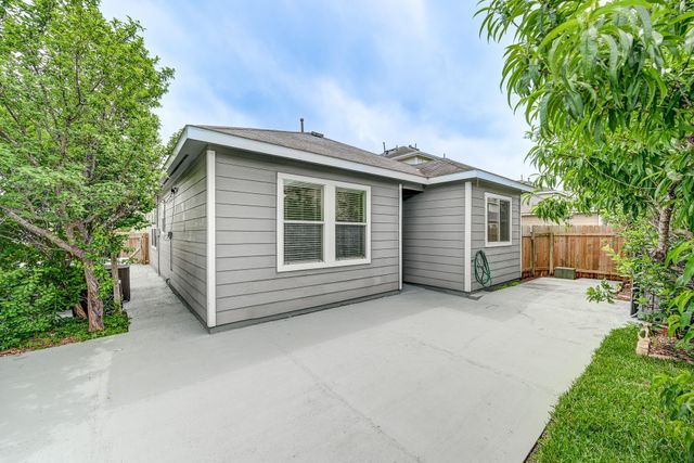 4039 Mossy Spring Lane, Spring, TX 77388