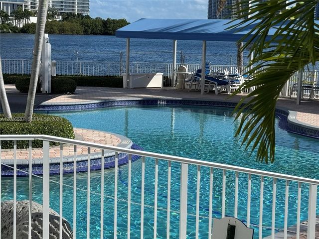 3530 Mystic Pointe Drive 2709, Aventura, FL 33180