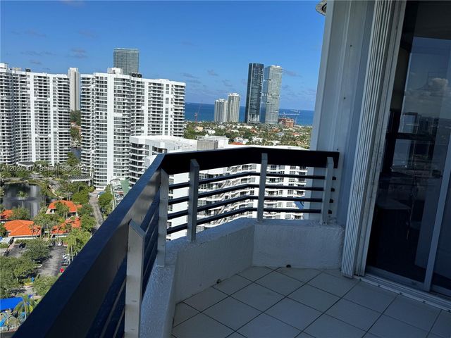 3530 Mystic Pointe Drive 2709, Aventura, FL 33180