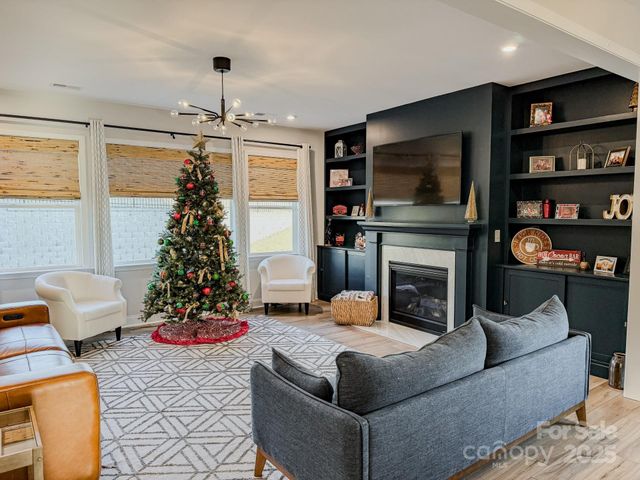 104 Hadley Court, Mooresville, NC 28115